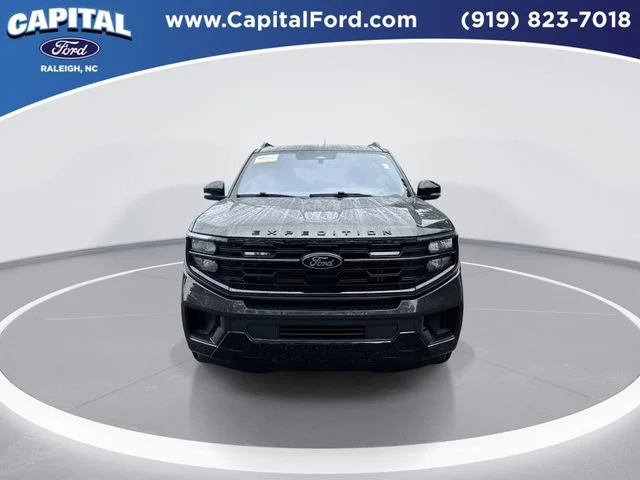 Used 2025 Gray Ford Platinum image 3