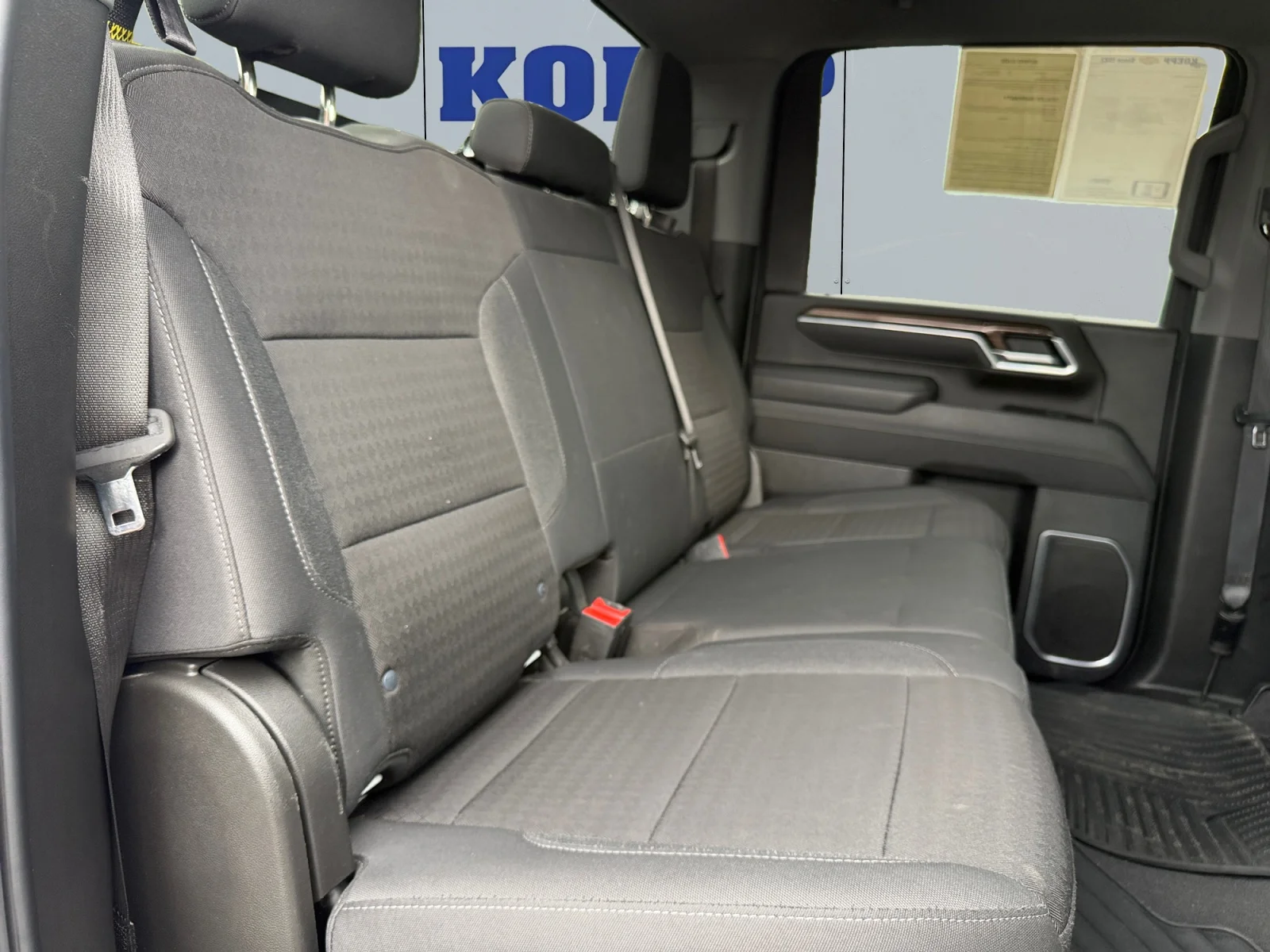 Used 2025 Summit White Chevrolet LT DRW image 18