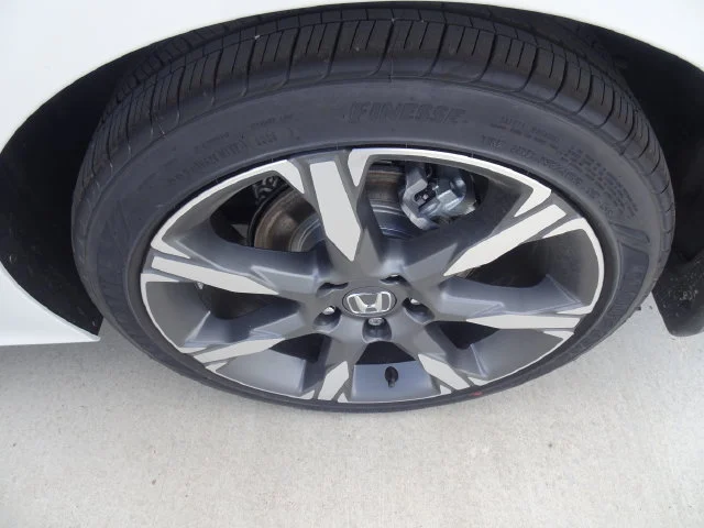 New 2026 Platinum White Pearl Honda Sport Touring image 10