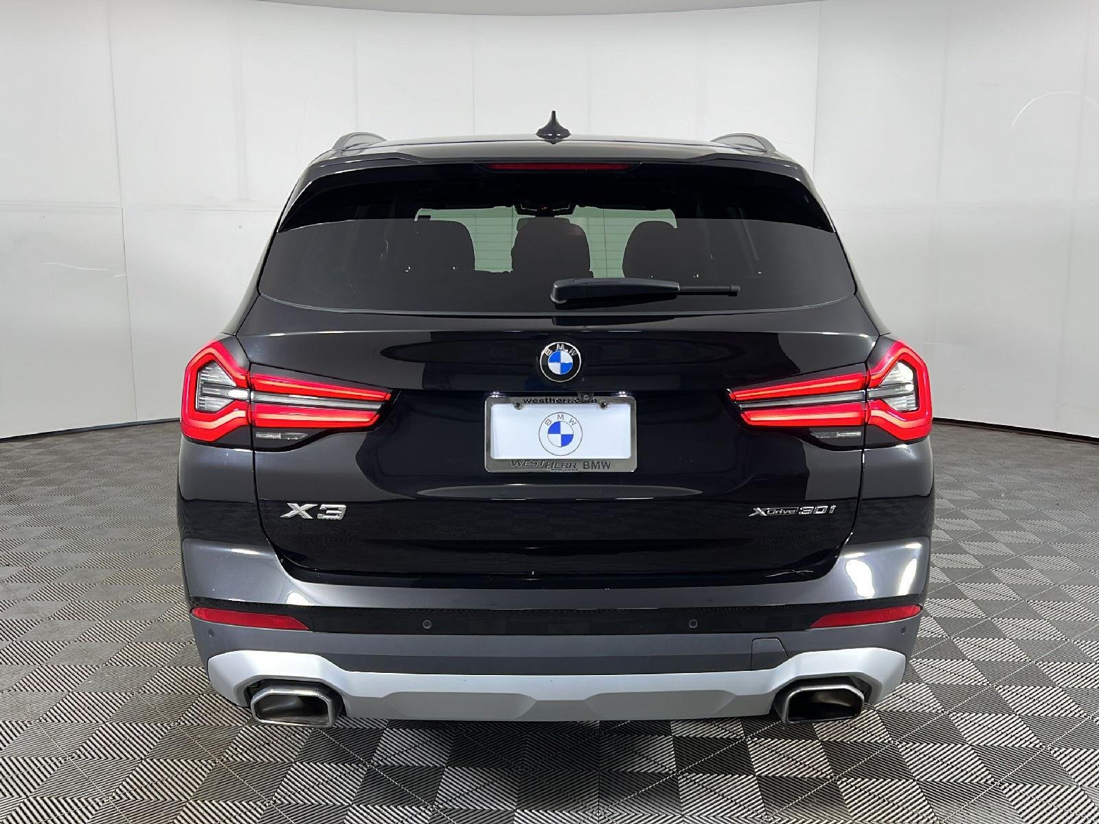 Used 2024 Black Sapphire Metallic BMW xDrive30i image 6