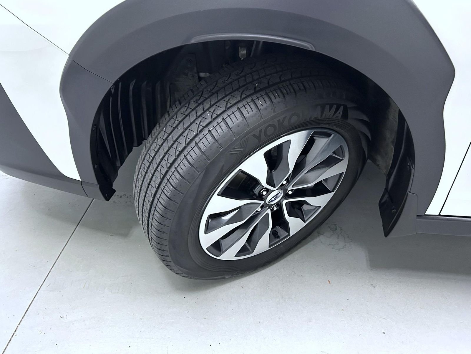 Used 2025 White Subaru Limited image 23