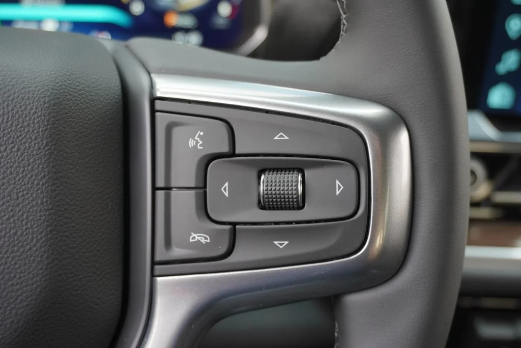 New 2026 Sterling Gray Metallic Chevrolet LT image 20