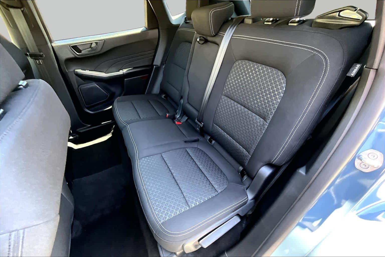 Used 2024 Vapor Blue Metallic Ford Active image 21