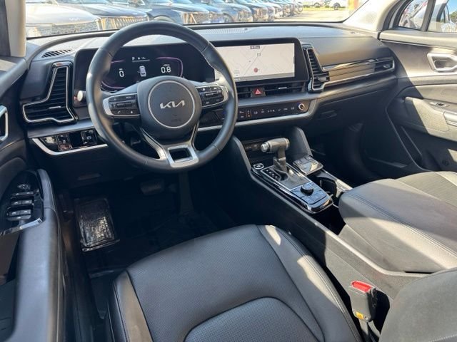 Used 2023 White Kia EX image 12