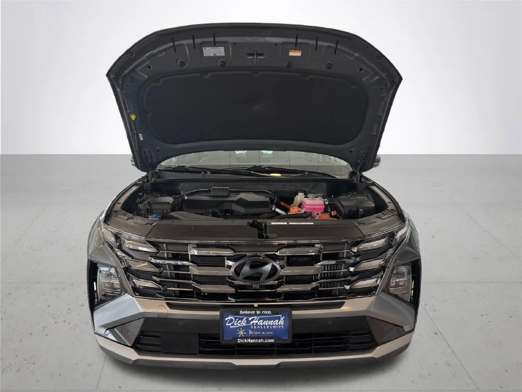 Used 2025 Gray Hyundai Limited image 4