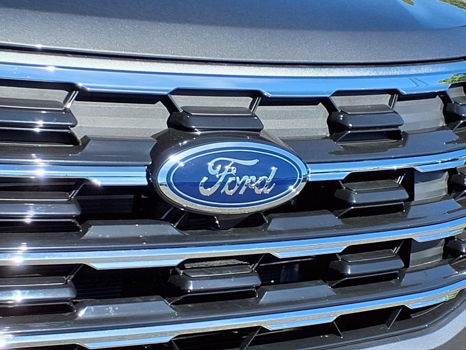 New 2026 Carbonized Gray Metallic Ford Active image 14