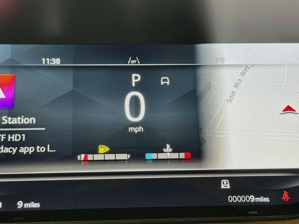 New 2026 Santorini Black Land Rover SE image 12