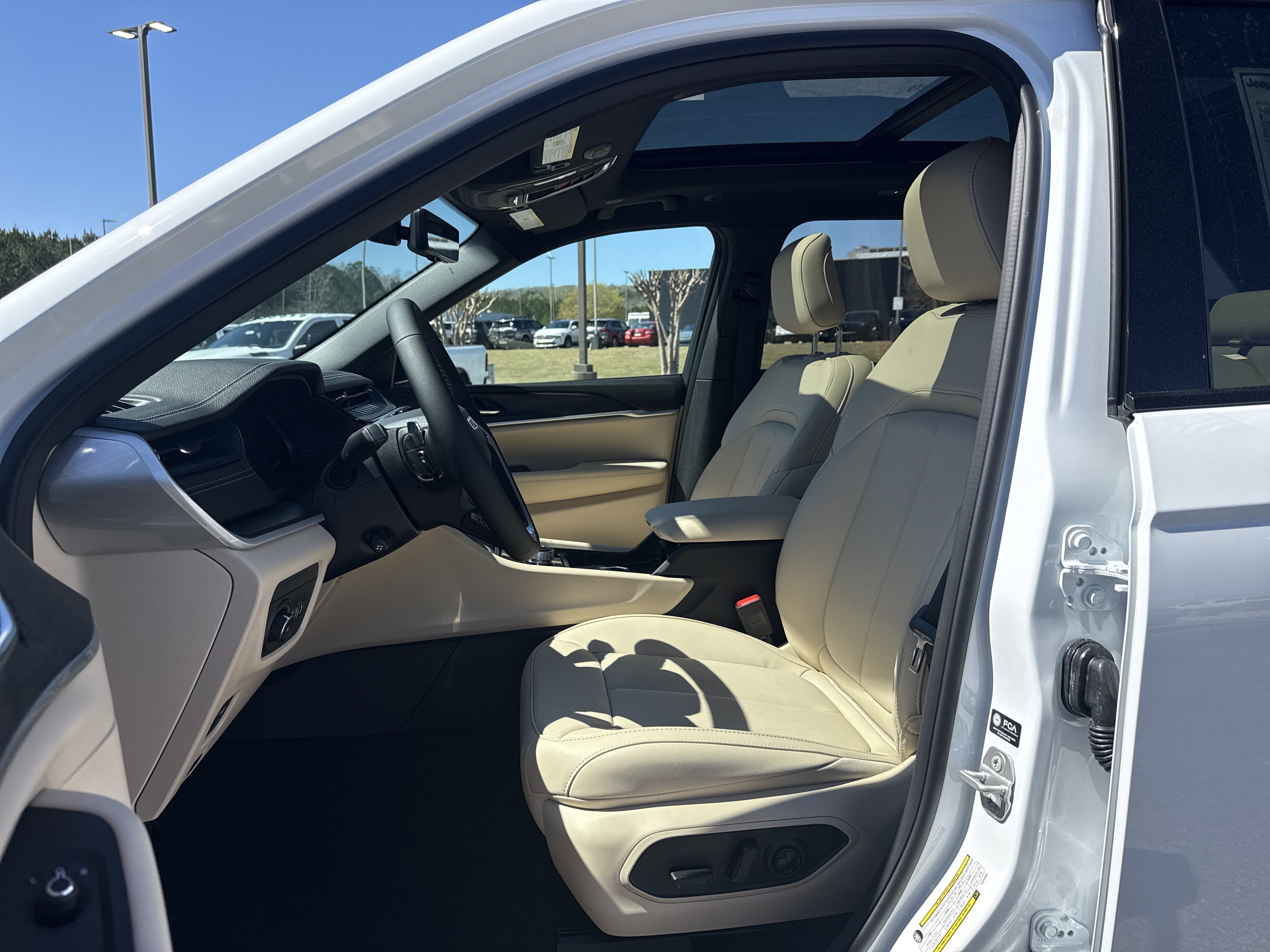 New 2026 Bright White Clearcoat Jeep Limited image 9
