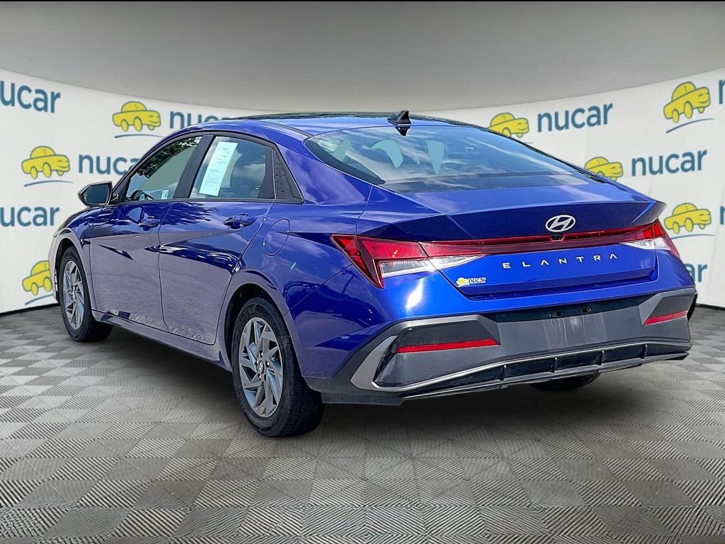 Used 2024 Intense Blue Hyundai SEL image 4