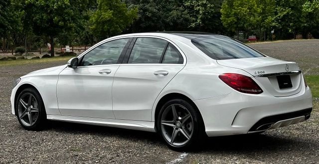 Used 2015  Mercedes-Benz C 300 image 6