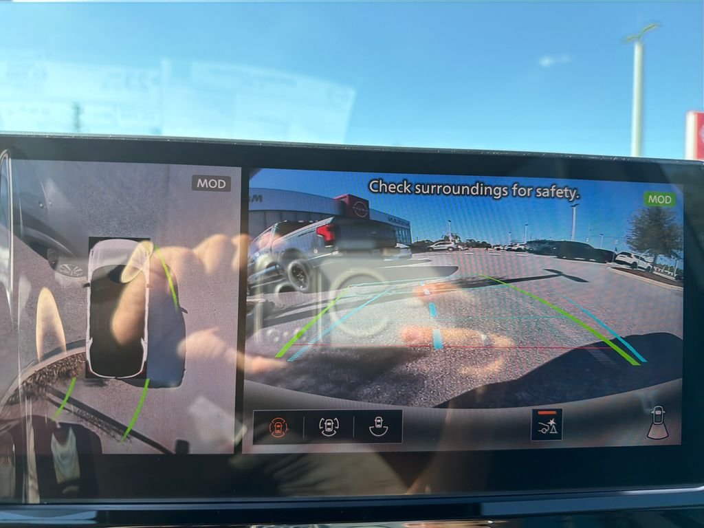 New 2026 Nissan Pathfinder SL 4D Sport Utility