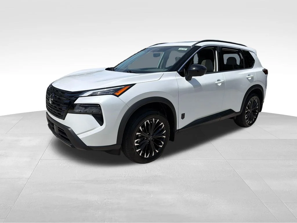 New 2026 Everest White Pearl TriCoat Nissan Dark Armor™ image 3