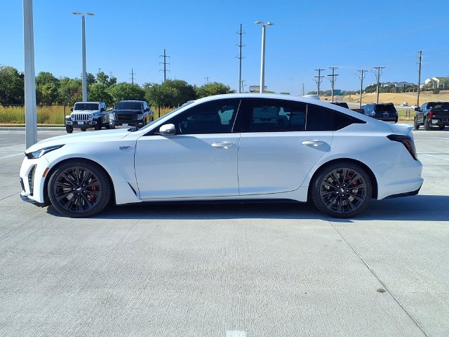 Used 2024 White Cadillac V-Series image 4