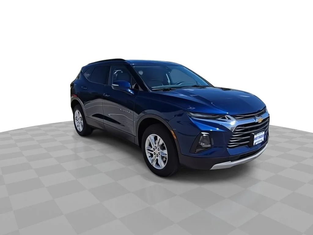 Used 2022 BLUE GLOW METALLIC Chevrolet LT image 2