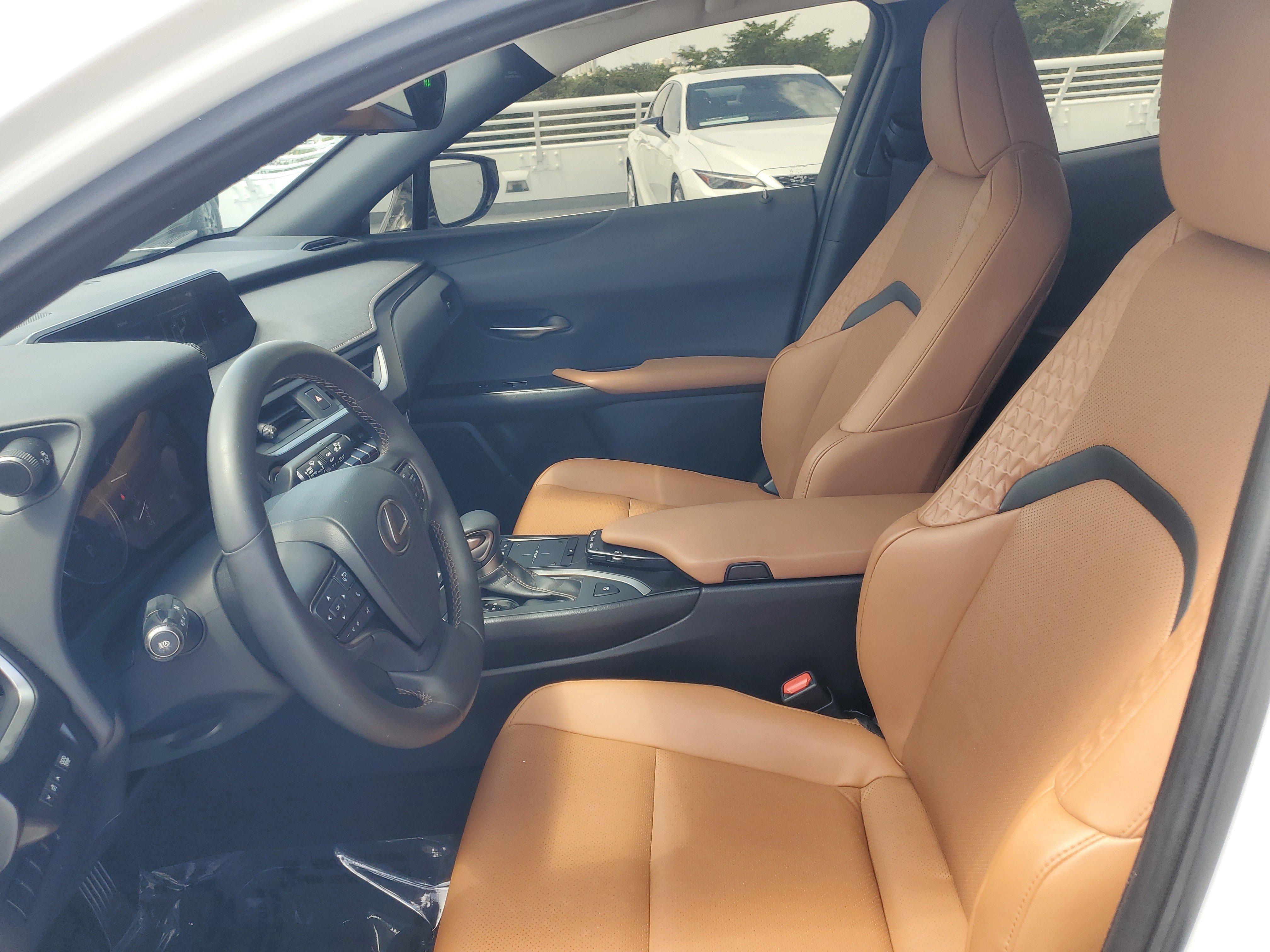 Certified Used 2022 White Pearl Lexus UX 200 image 15