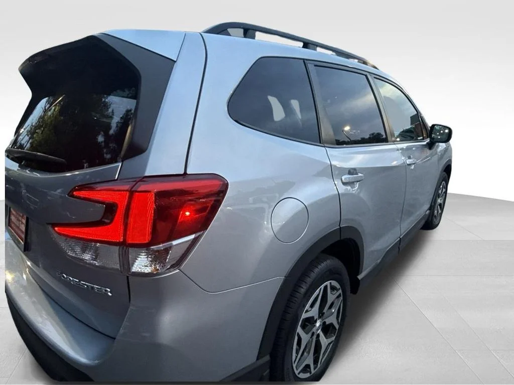 2023 Subaru Forester Premium - Photo 7