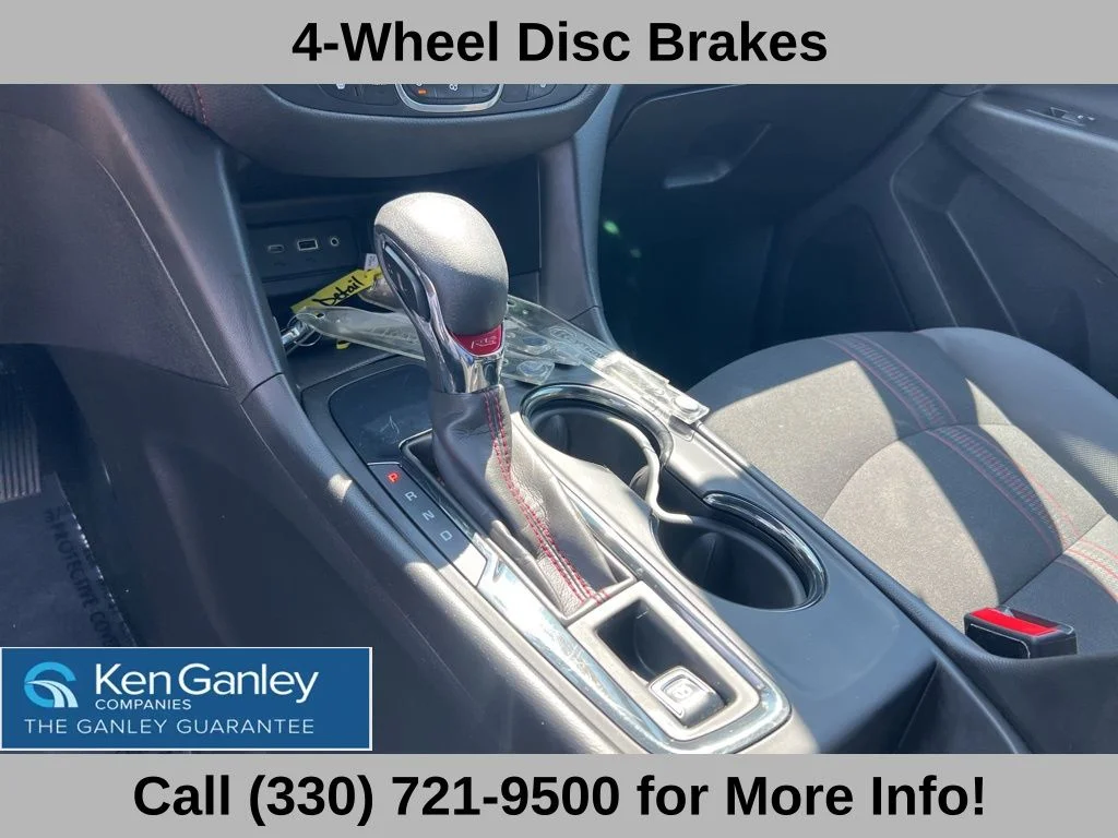 Used 2022 White Chevrolet RS image 34