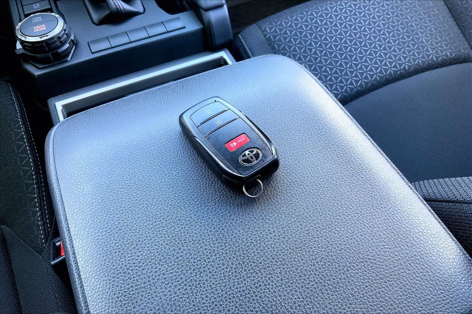 Used 2026 Underground Toyota SR5 image 15