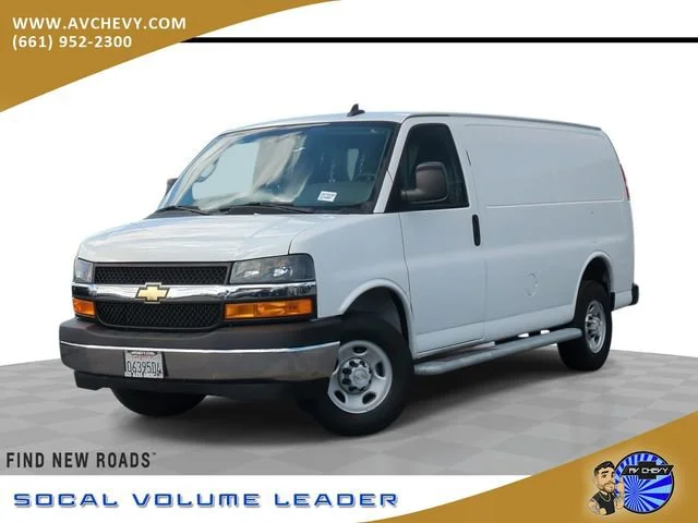 2022 Chevrolet Express 2500 Work Van HD's photo