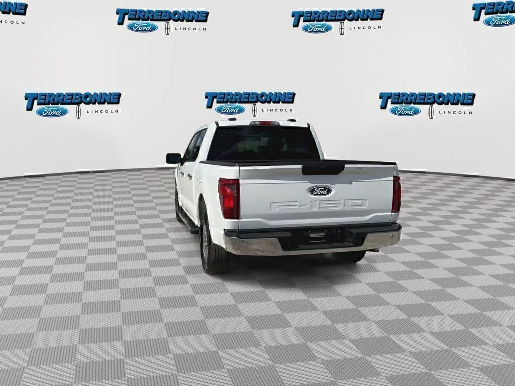 Used 2025 Oxford White Ford XLT image 7