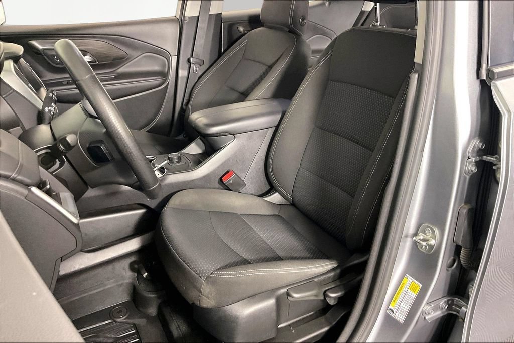2024 GMC Terrain SLE - Photo 18