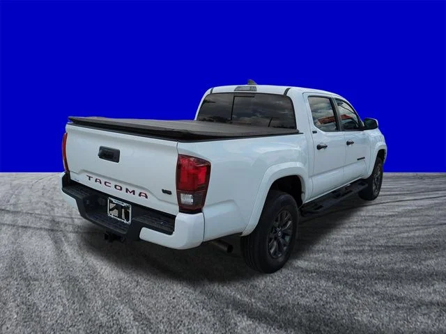 Certified Used 2022 White Toyota SR5 image 4