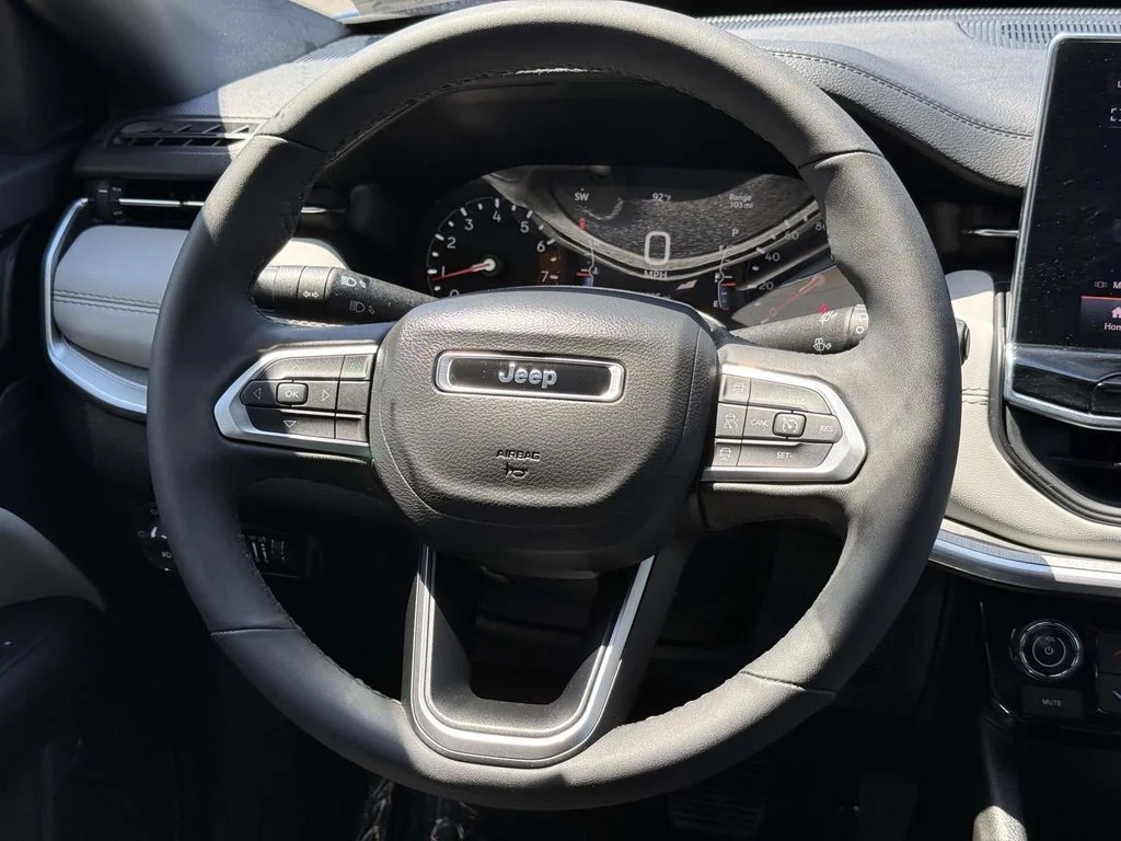 Used 2025 Blue Jeep Limited image 18