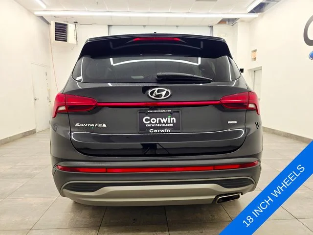 Used 2023 Twilight Black Hyundai SE image 4