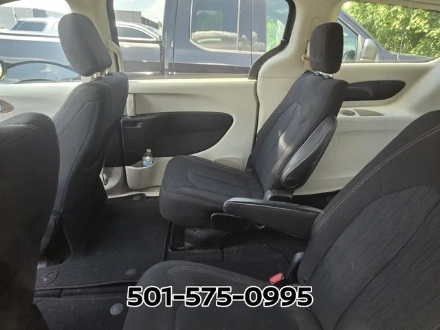Used 2017 Gray Chrysler Touring image 4
