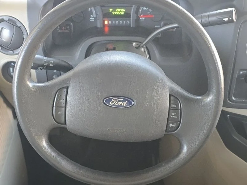 Used 2014 Oxford White Ford Base image 7