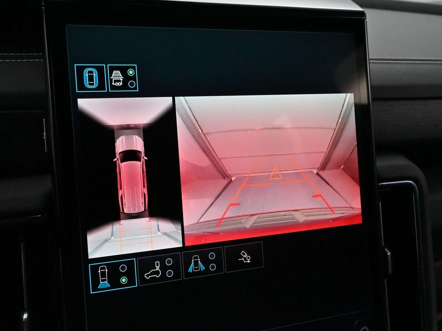 Used 2025 Volcanic Red Tintcoat GMC AT4 Ultimate image 20