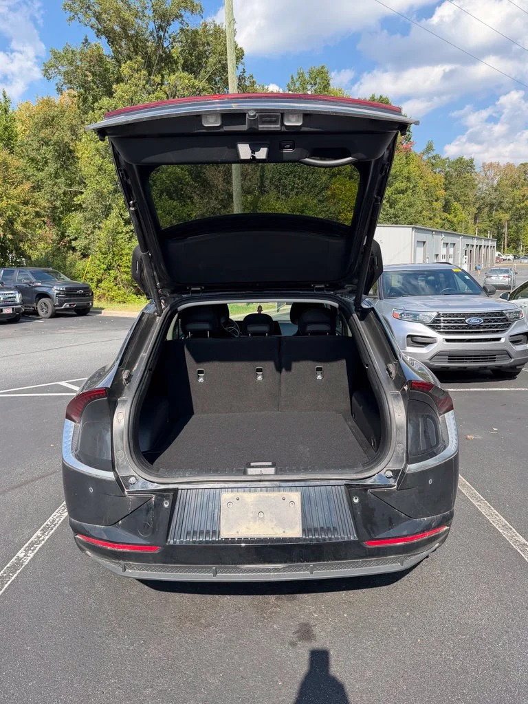 2023 Kia EV6 WIND SUV Slide 3
