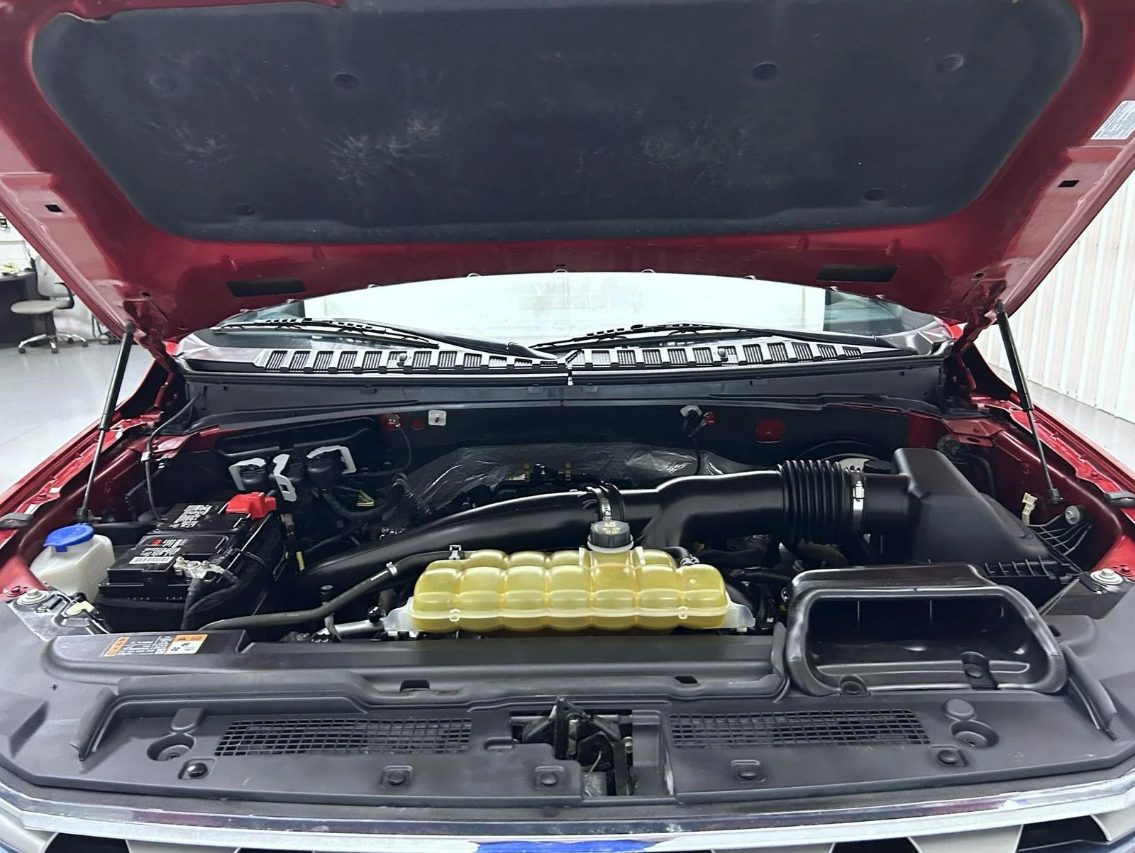 Used 2021 Red Ford Limited image 25