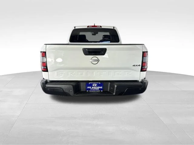 Used 2024 White Nissan S image 7