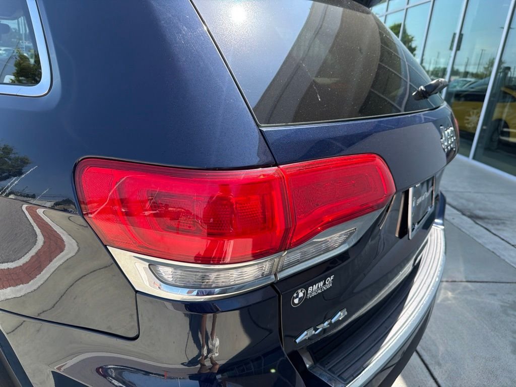 Used 2018 Blue Jeep Limited image 14