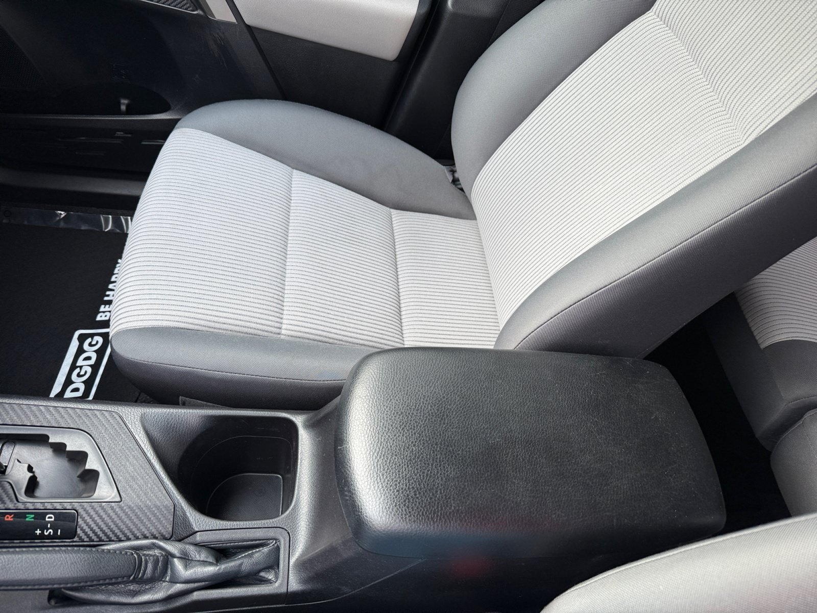 Used 2014 Magnetic Gray Metallic Toyota LE image 14