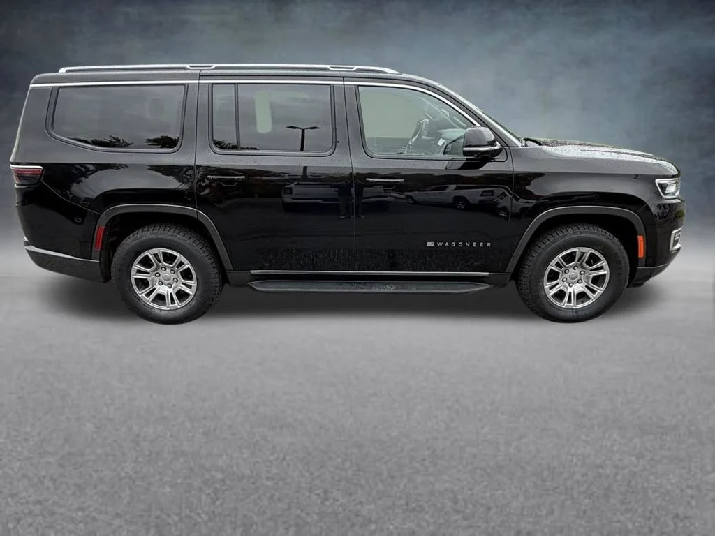 Used 2022 Diamond Black Cry Jeep Series I image 7