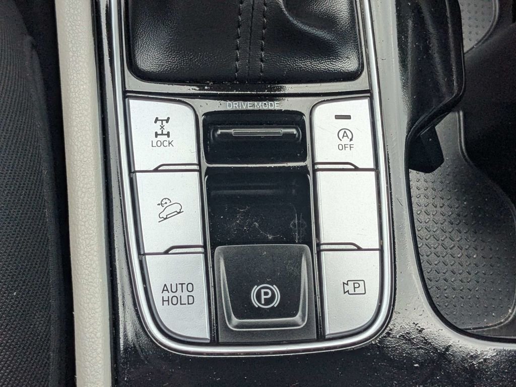 Certified Used 2023 Silver Hyundai SE image 24