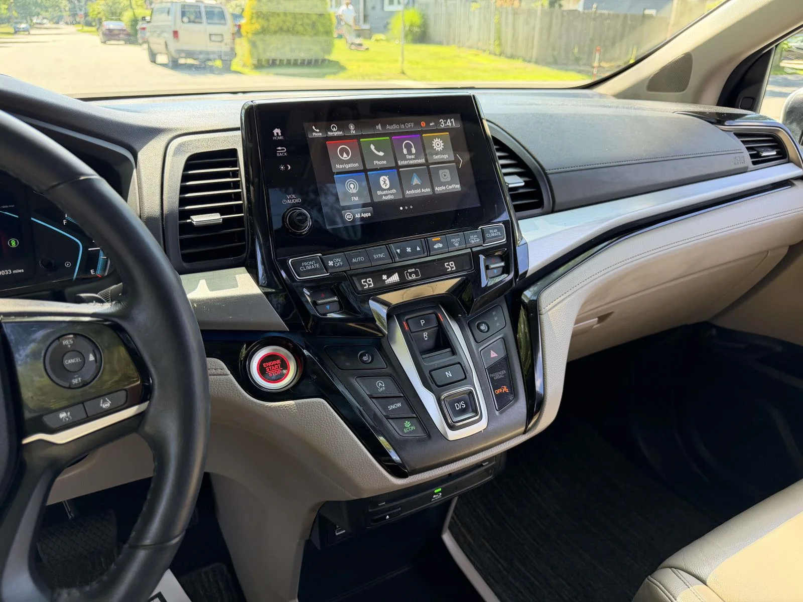 Used 2023 White Honda Touring image 25