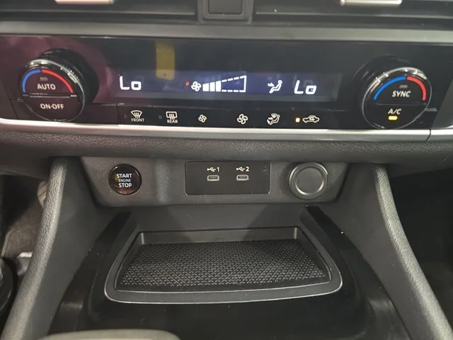 Used 2025 Deep Ocean Blue Nissan SV image 24