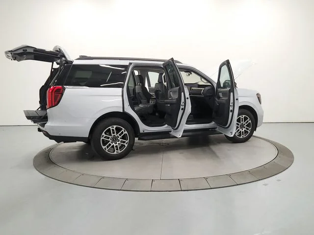 Used 2025 Silver Ford Active image 16