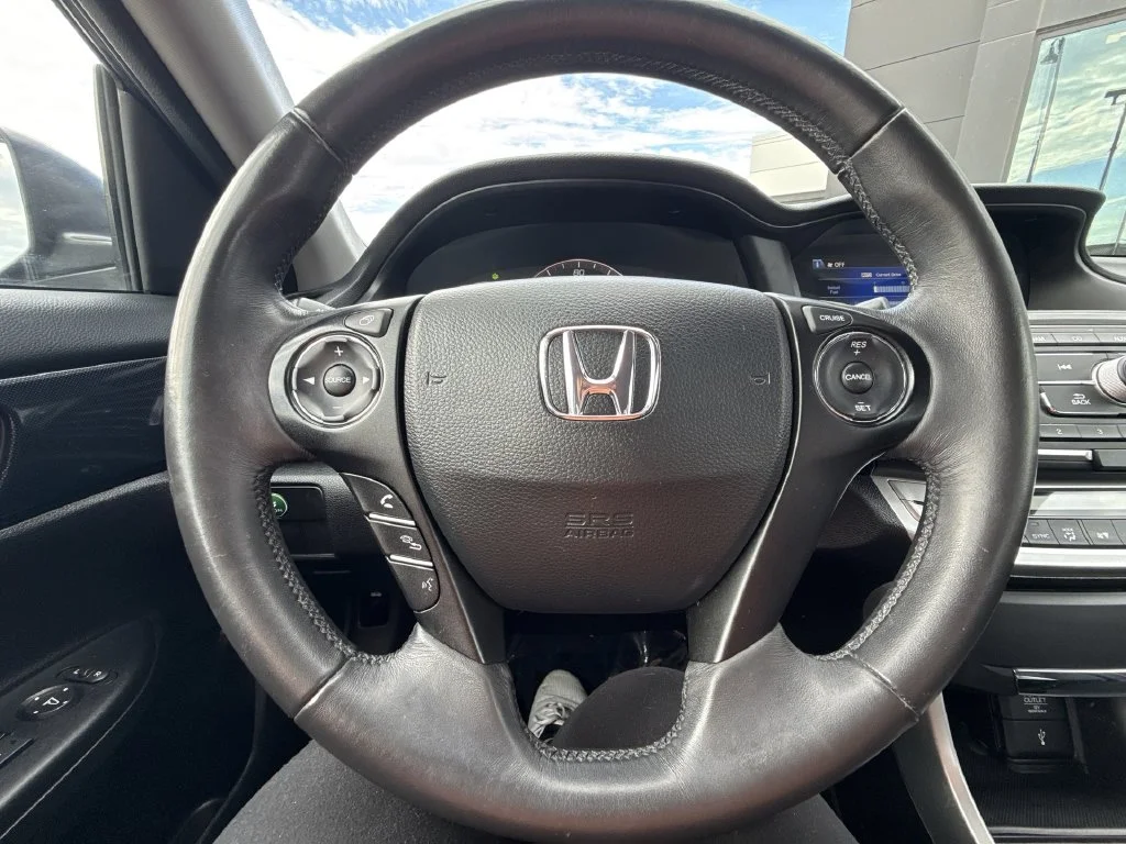 Used 2015 Blue Honda Sport image 14