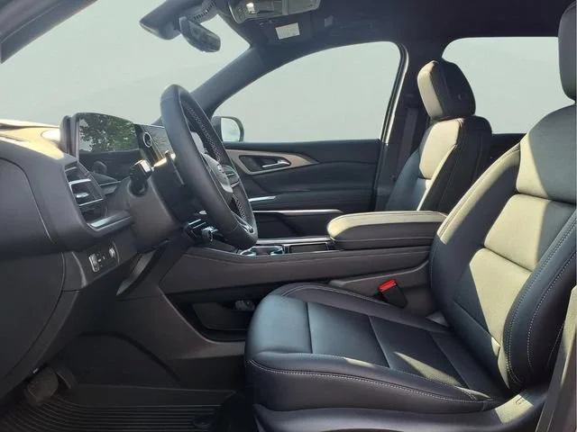 New 2026 Sterling Gray Metallic Chevrolet LT image 17