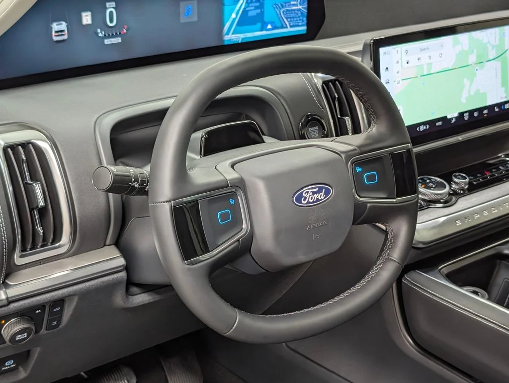 New 2027 Glacier Gray Metallic Tri-Coat Ford Platinum image 10