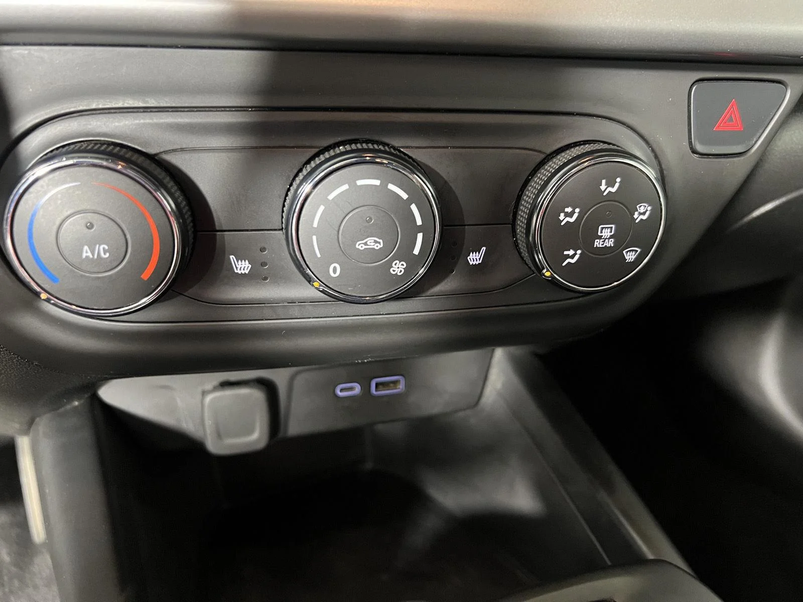 Used 2024 Cayenne Orange Metallic Chevrolet 1RS image 10