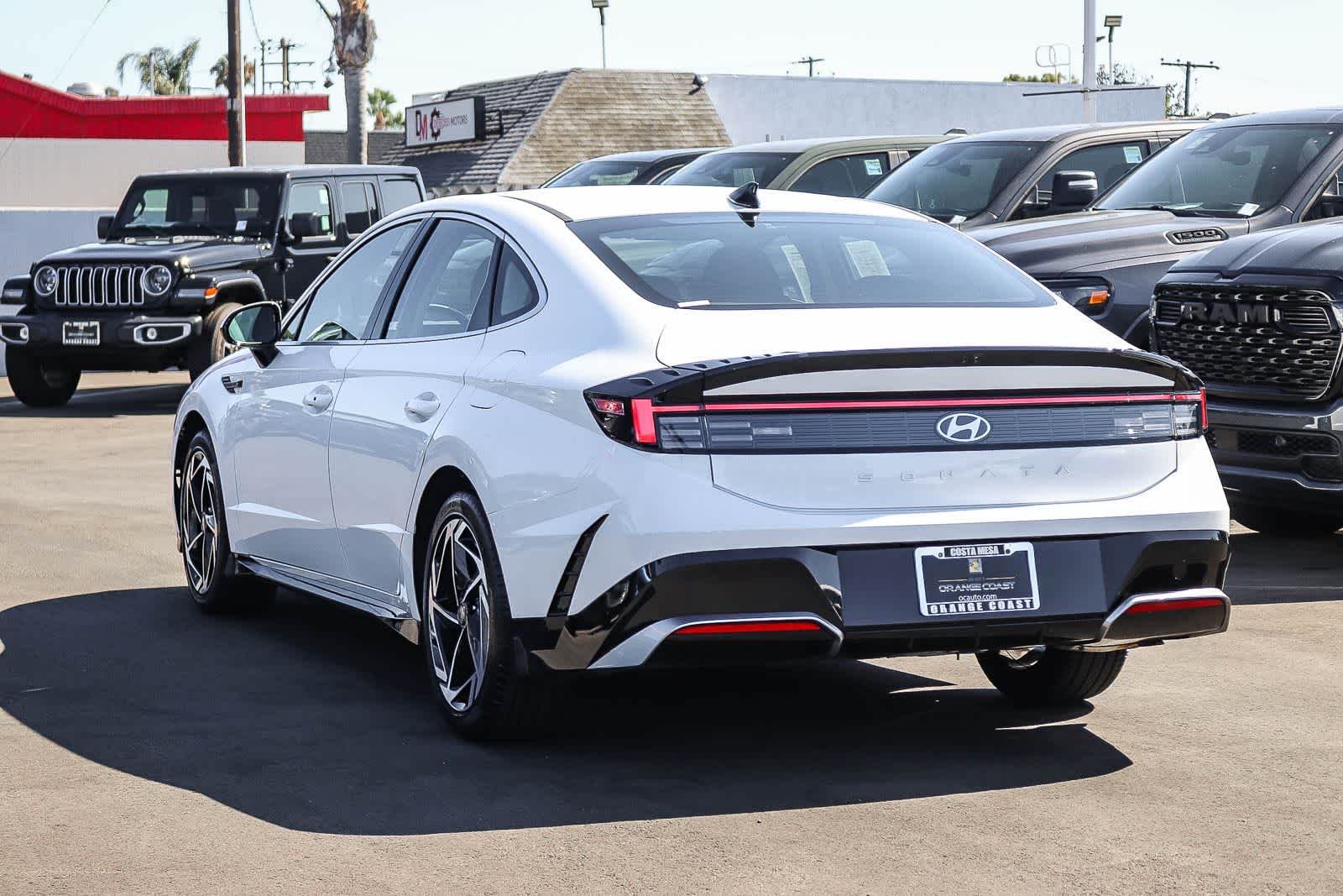 Used 2026 Serenity White Hyundai SEL Sport image 6