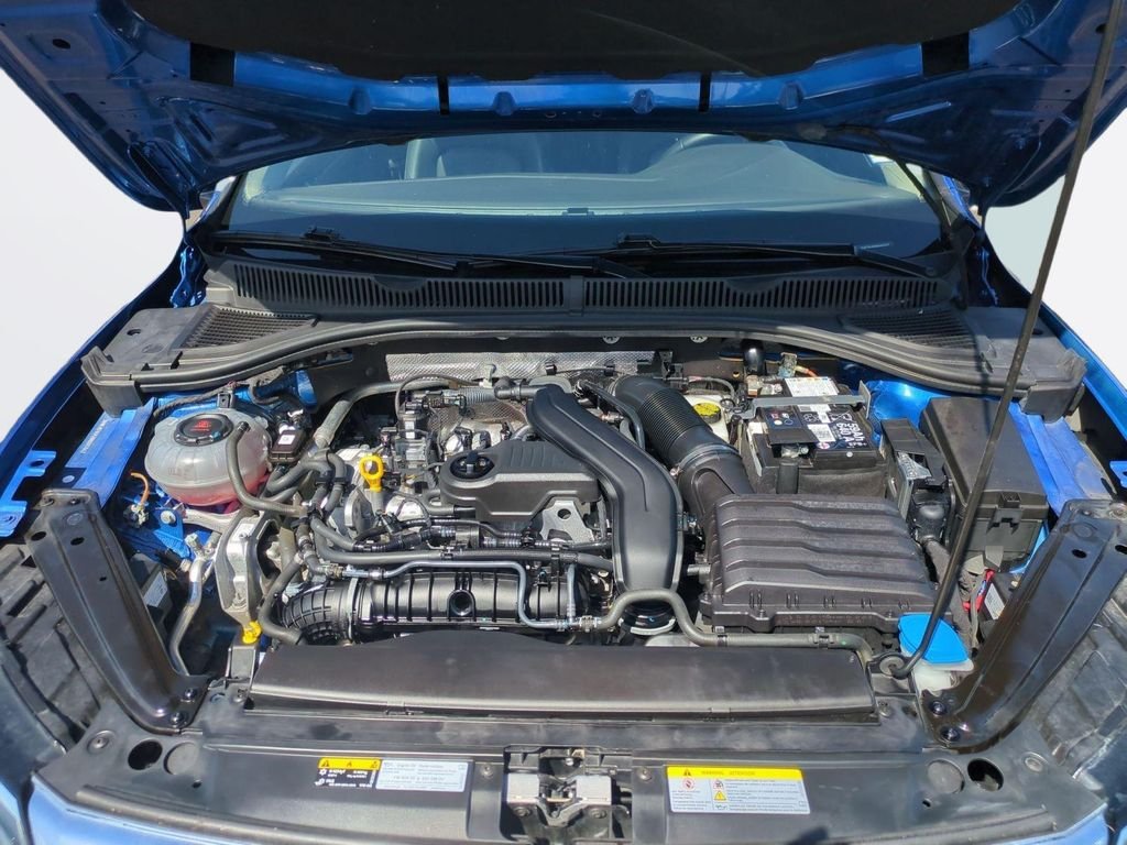 Used 2024 Blue Volkswagen 1.5T SE image 31
