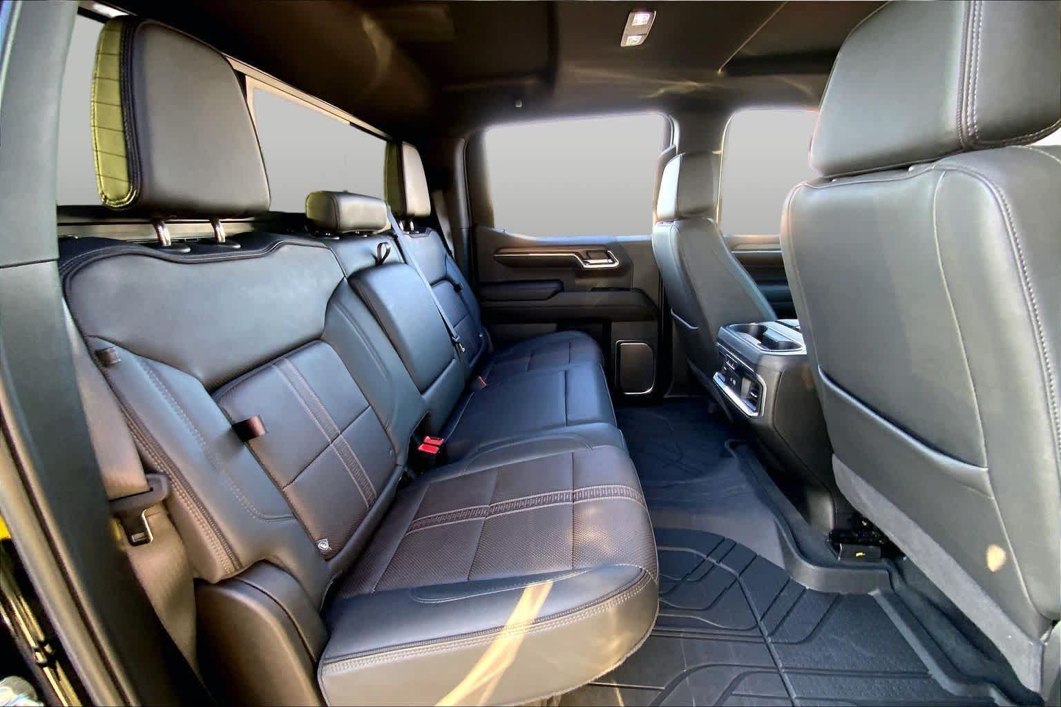Used 2024 Black Chevrolet High Country image 20