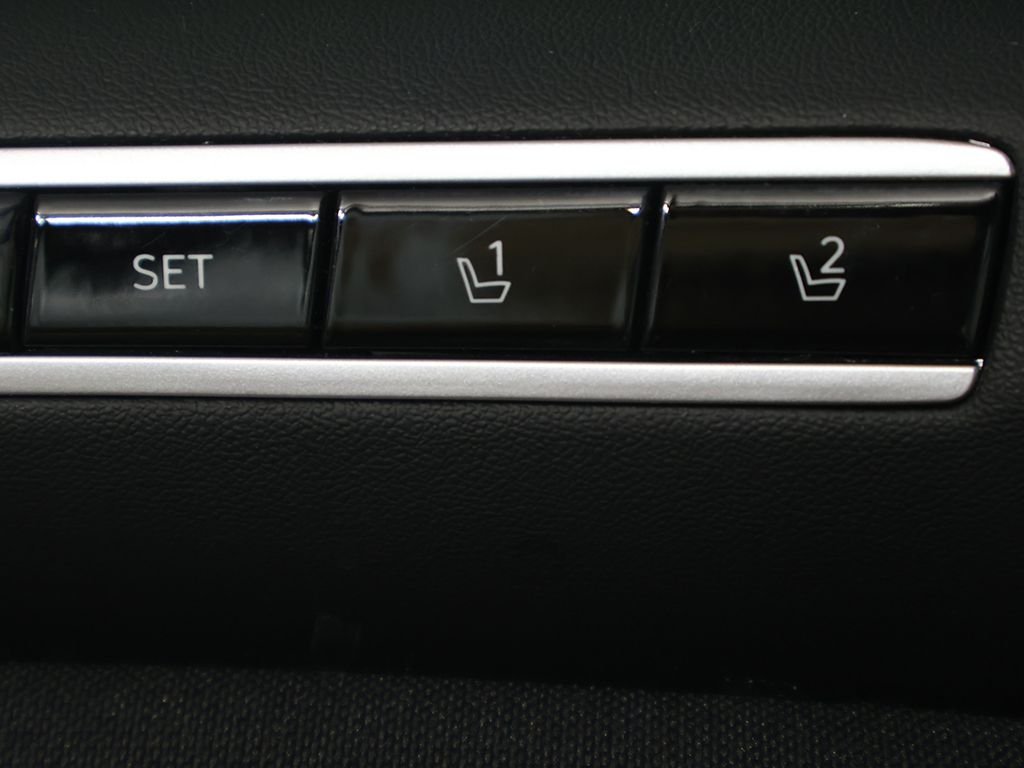 Used 2023 White Hyundai Limited image 40
