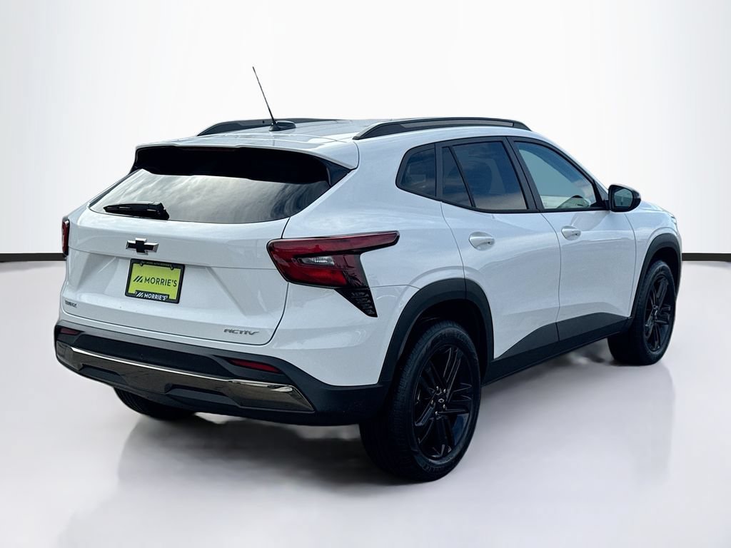 New 2026 Summit White Chevrolet ACTIV image 7